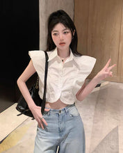 Load image into Gallery viewer, Joyce semi cropped top
