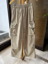 Load image into Gallery viewer, Reggie Cargo Pants
