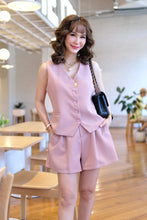 Load image into Gallery viewer, Aggie Vest Set
