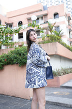 Load image into Gallery viewer, Osaka Kimono Jacket
